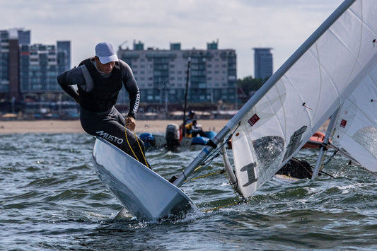 European Youth ILCA 4 – Boat Charter (Murcia) - Devoti Sailing
